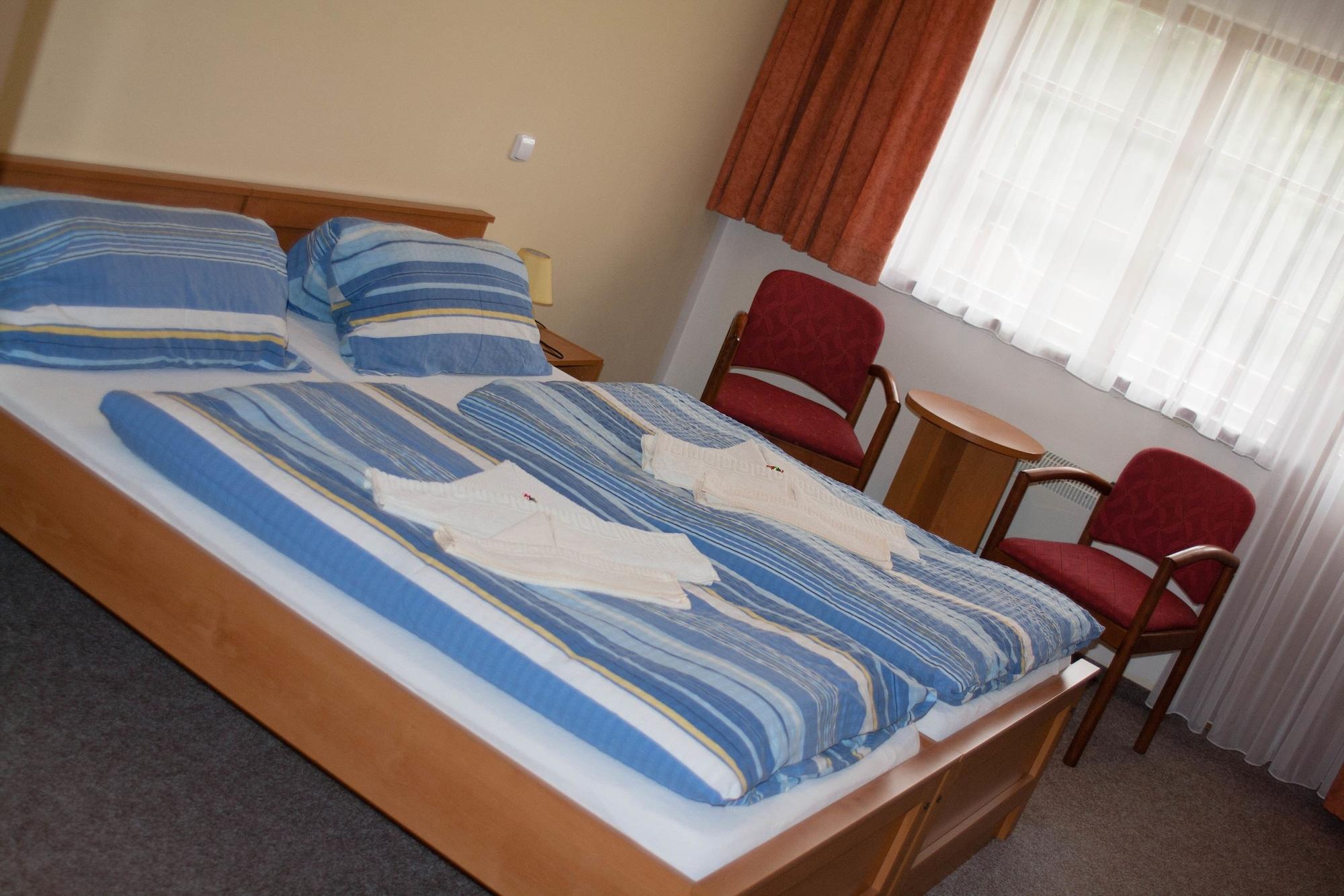 Stein Hotel 3*