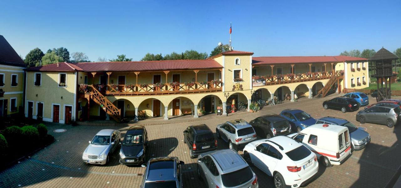 Stein Hotel 3*
